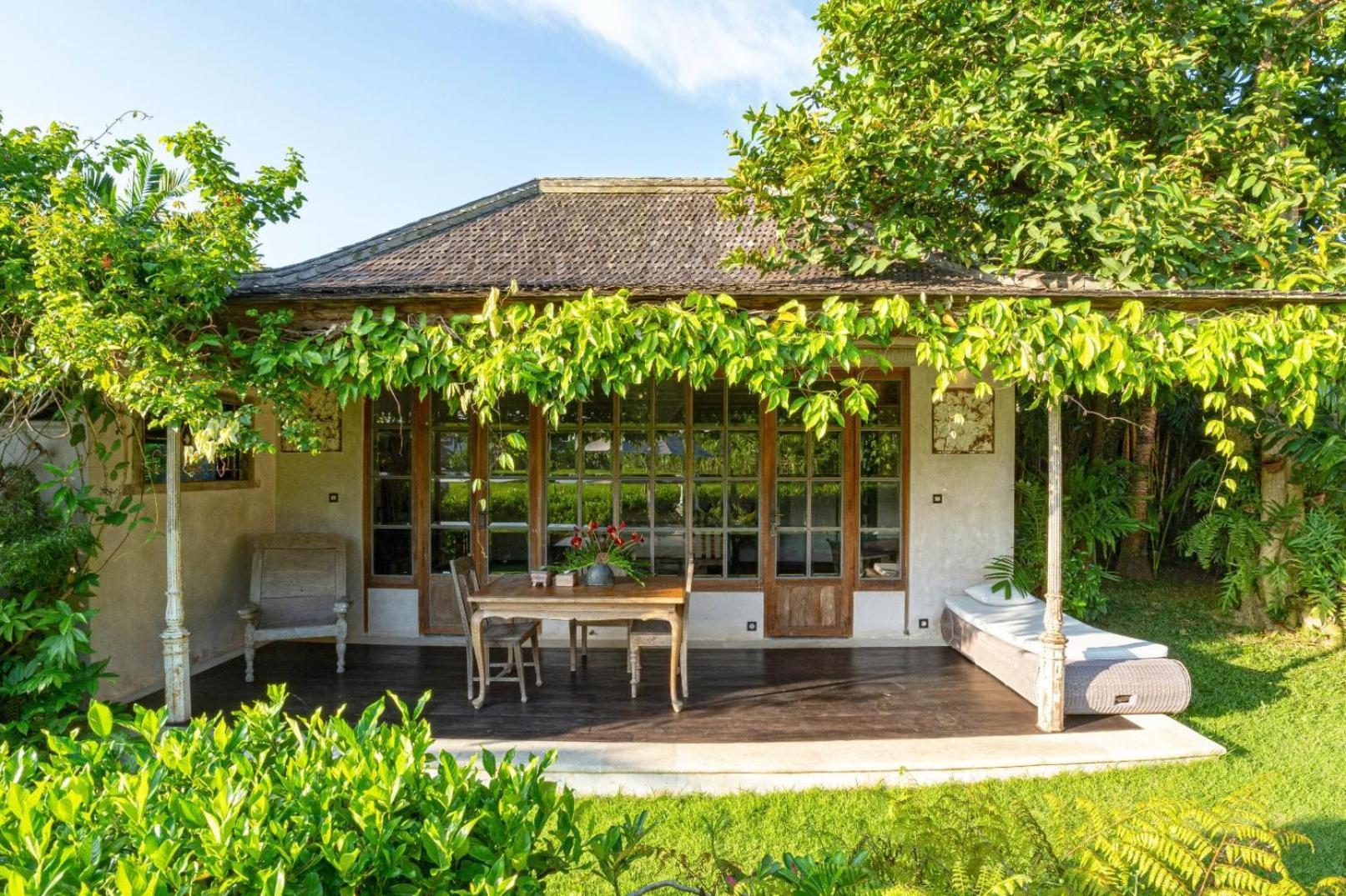 Villa Artis Canggu Exterior foto